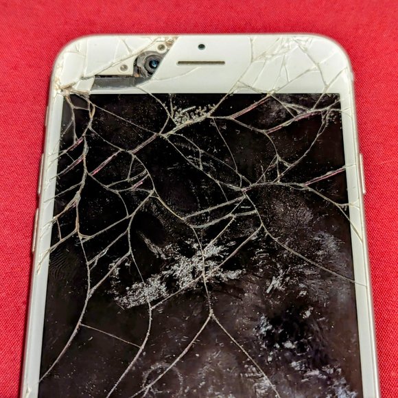 iPhone 6 (A1586) - 16 GB #17 (For parts)*** - Picture 3 of 5